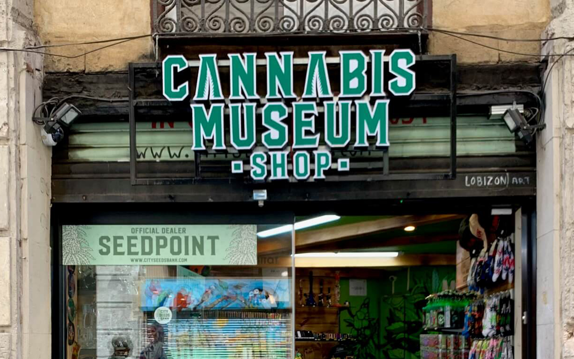 cannabis amsterdam museum shop barcelona