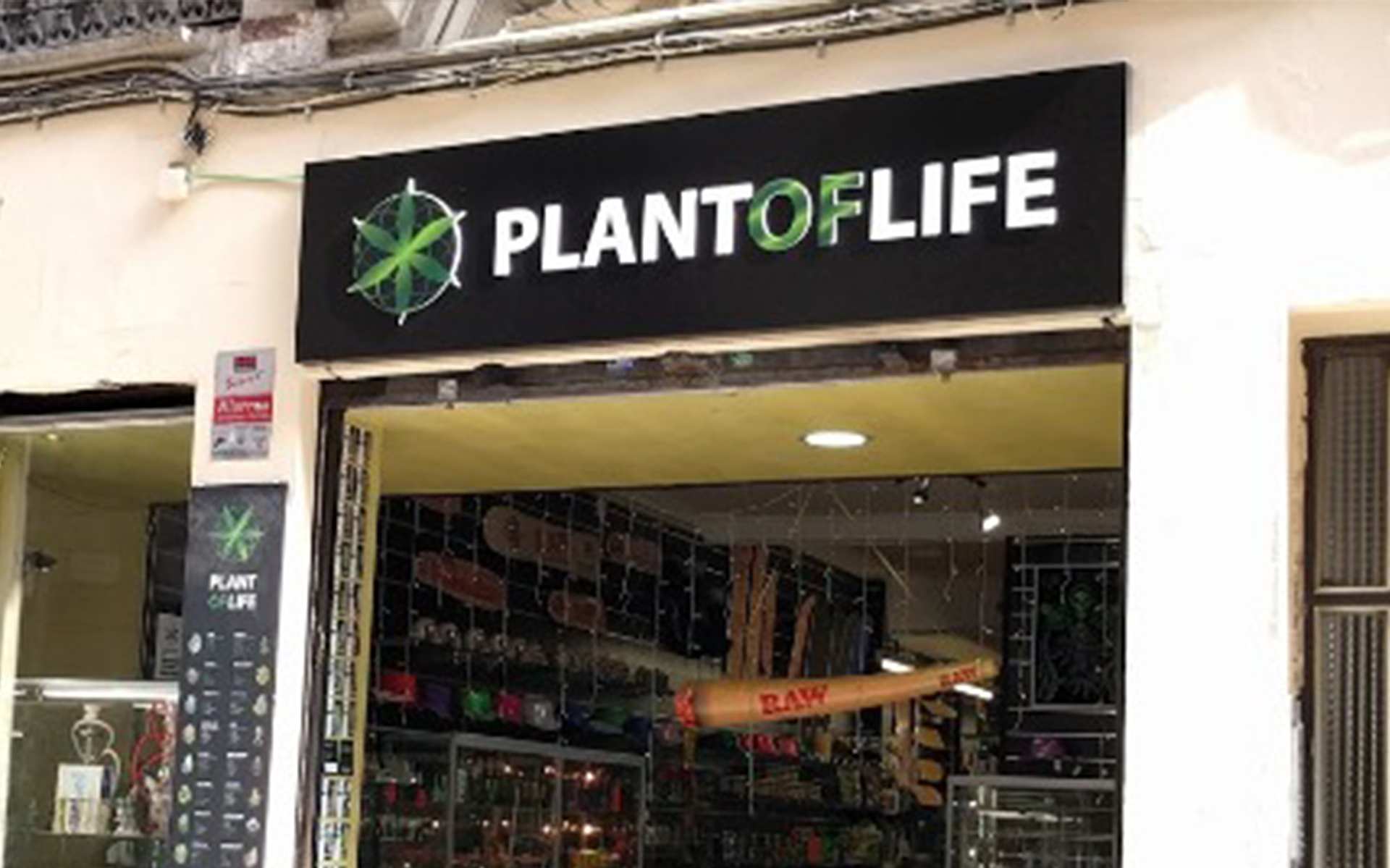 plant of life headshop barcelona